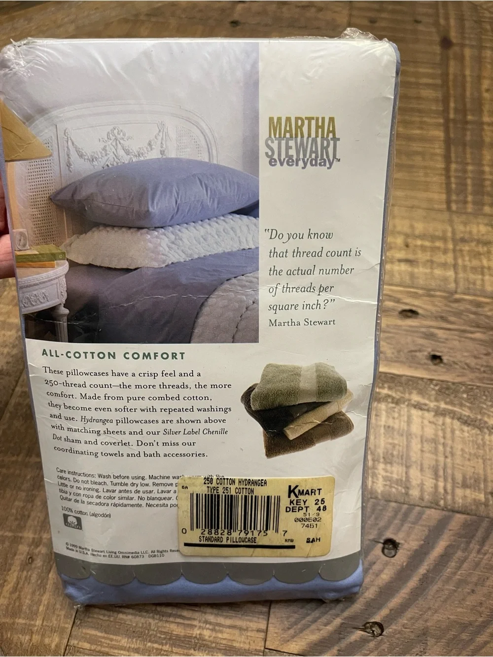 VTG Martha Stewart Everyday Light Blue Scalloped Pillowcases 250TC 100% Cotton